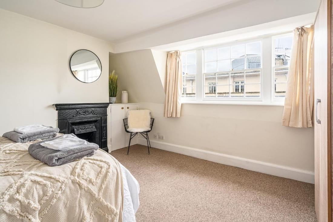 Beautiful Character 3 Bed City Centre Apartment Bath Buitenkant foto